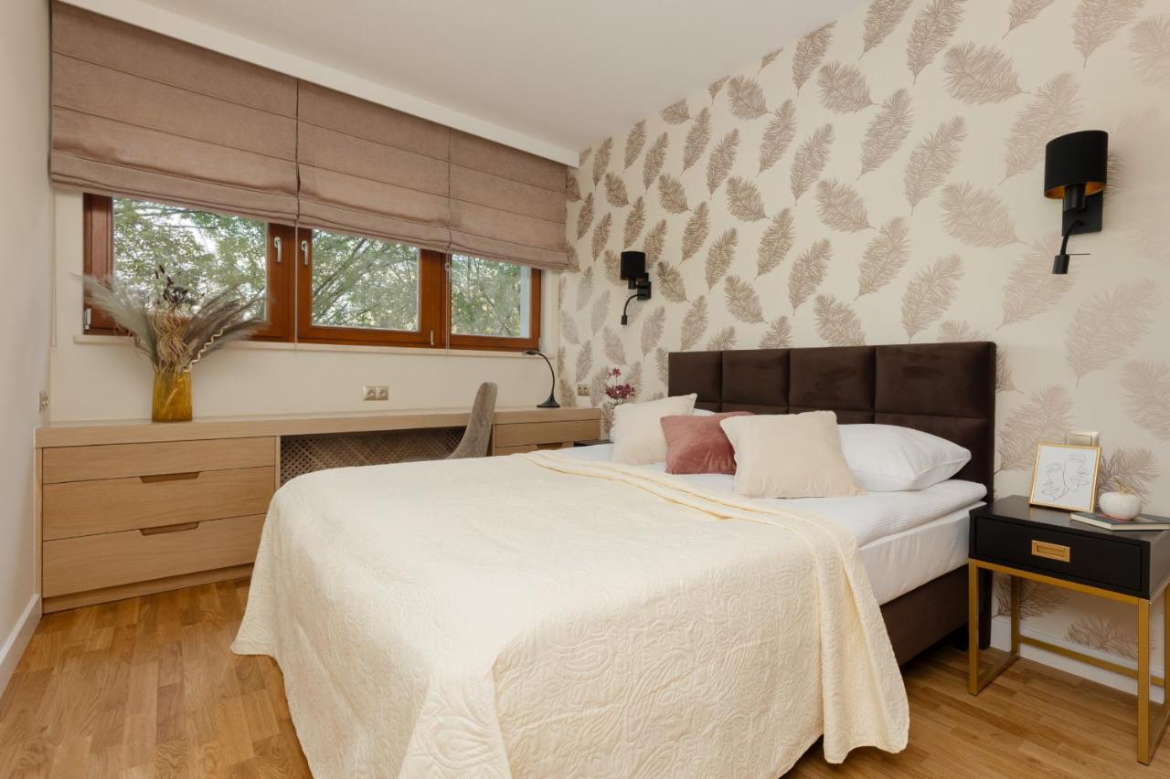 Deluxe Apartment Wronia 45 With Ac, Parking & Balcony By Renters Prestige Warschau Exterior foto