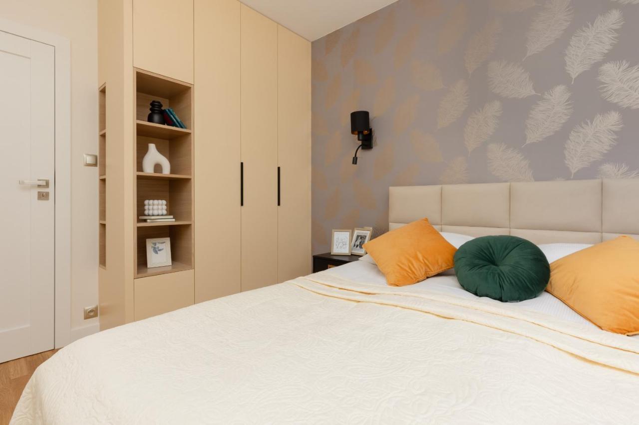 Deluxe Apartment Wronia 45 With Ac, Parking & Balcony By Renters Prestige Warschau Exterior foto
